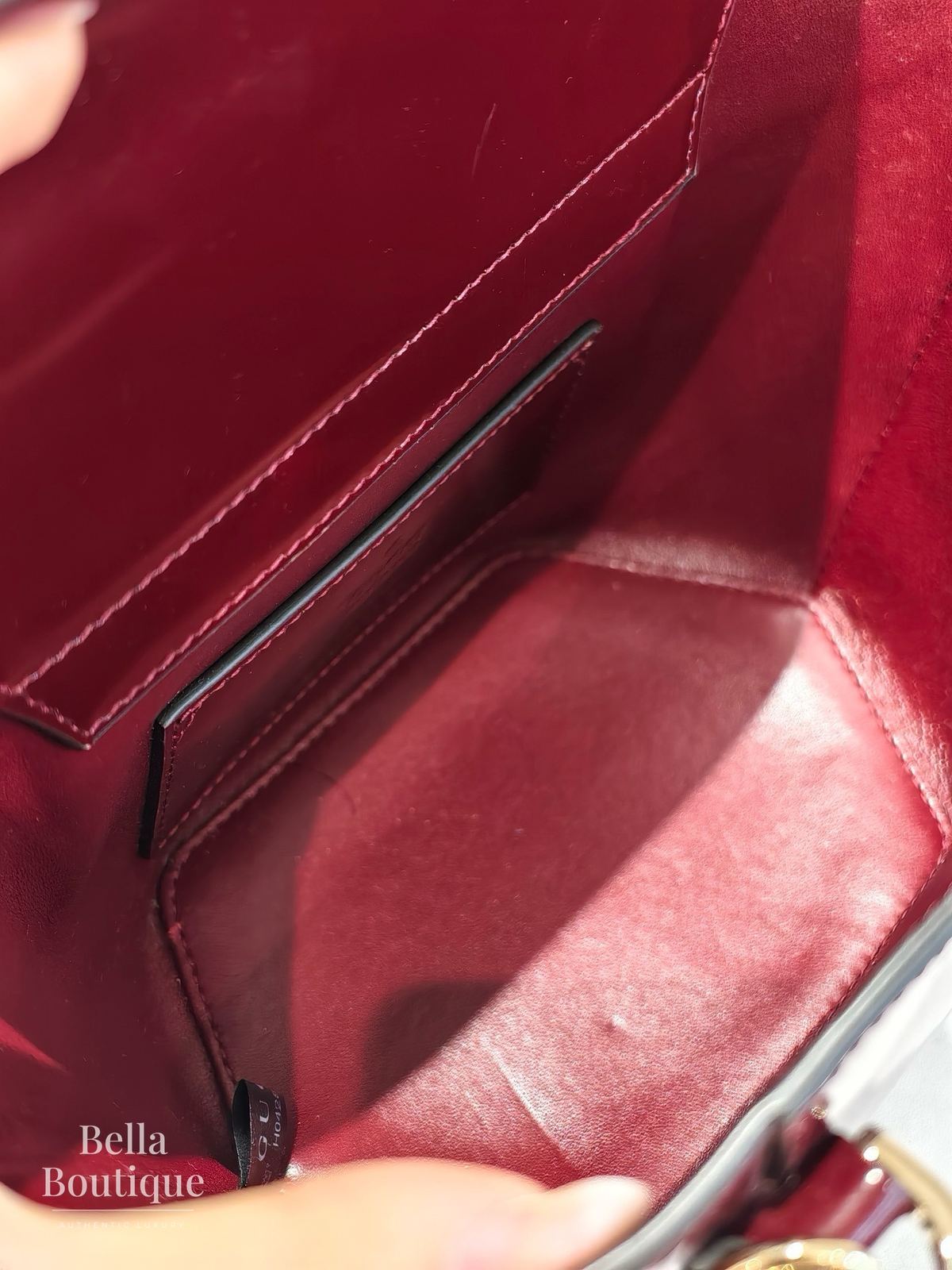 شنطة Gucci بامبو باسكِت أصلية — من الداخل