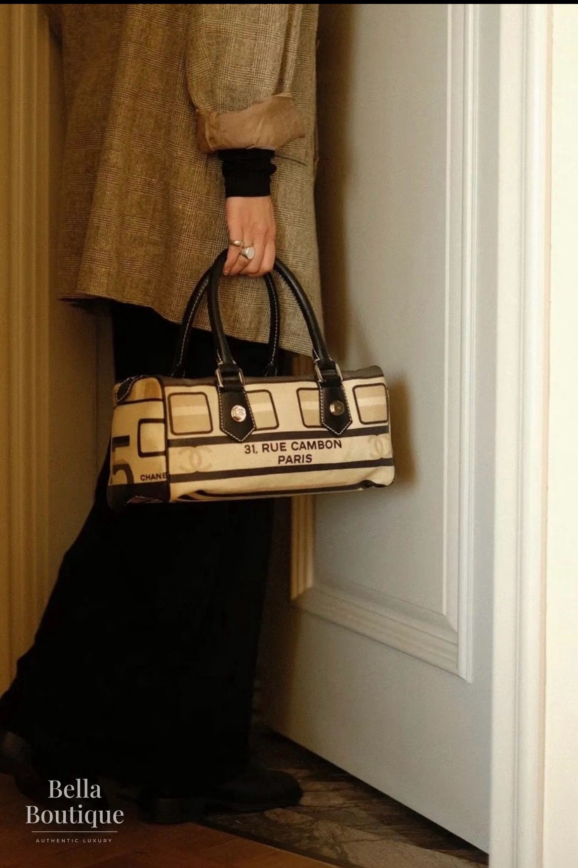 شنطة Chanel كامبون بوسطن أصلية — محمولة