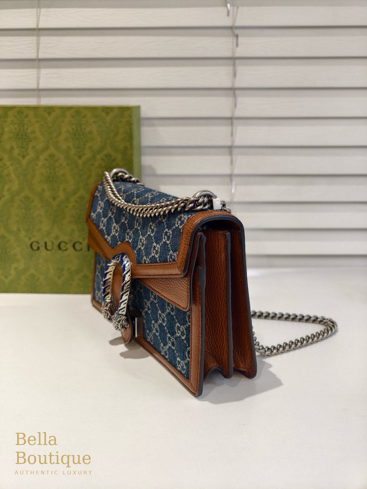 شنطة Gucci ديونيسوس سمول دينم أصلية — من الجانب