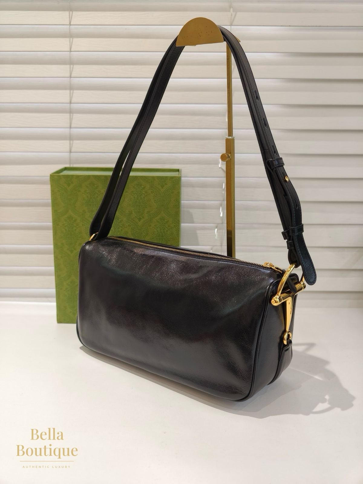 شنطة Gucci هورسبيت بنصف لجام أصلية — من زاوية جانبية