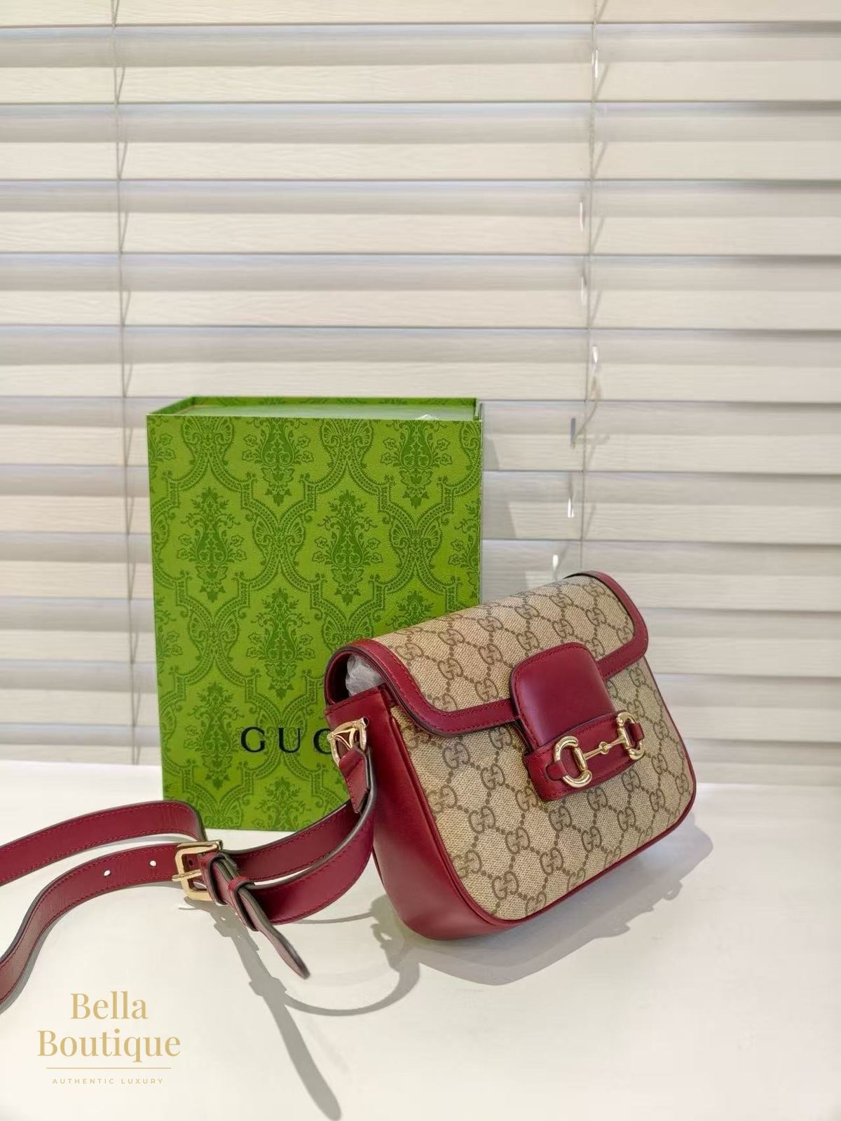 شنطة Gucci هورسبيت ١٩٥٥ ميني أصلية — من زاوية أخرى