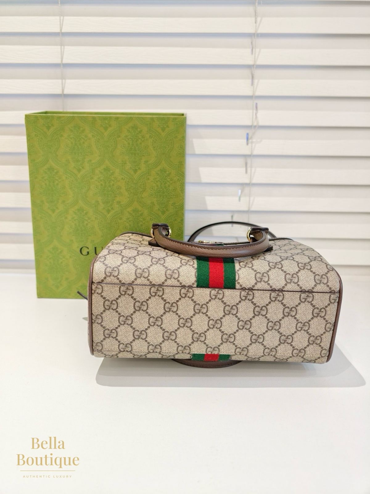 شنطة Gucci أوفيديا GG توت أصلية — القاعدة من الأسفل