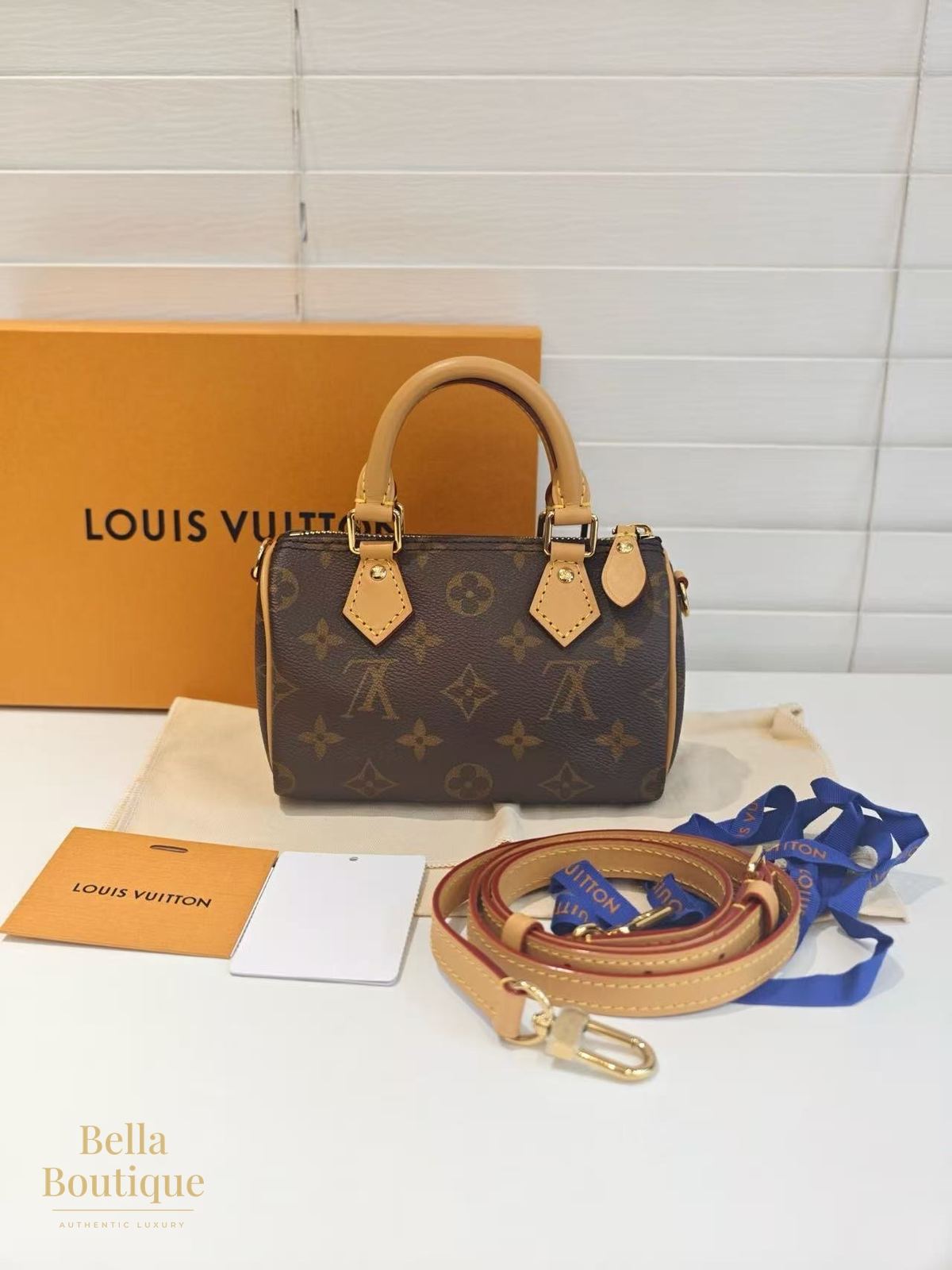 شنطة Louis Vuitton سبيدي نانو أصلية — المنظر الأمامي