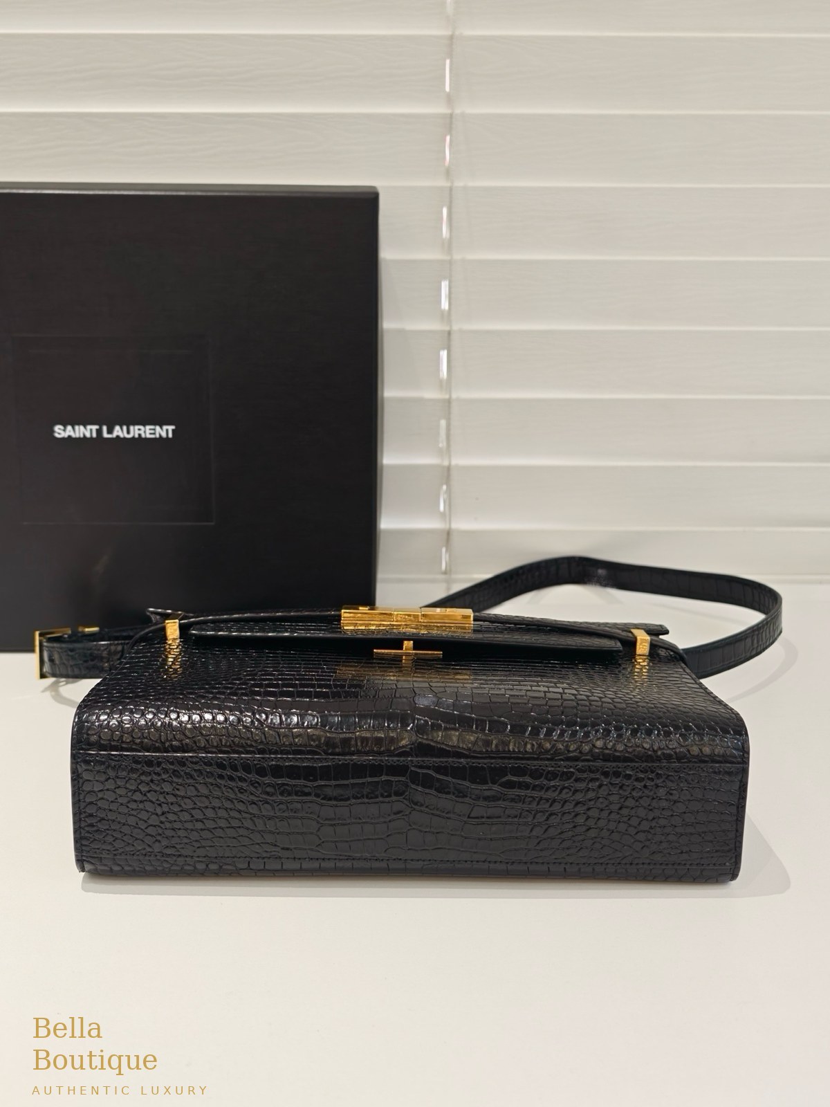 حقيبة Saint Laurent مانهاتن أصلية — من الخلف