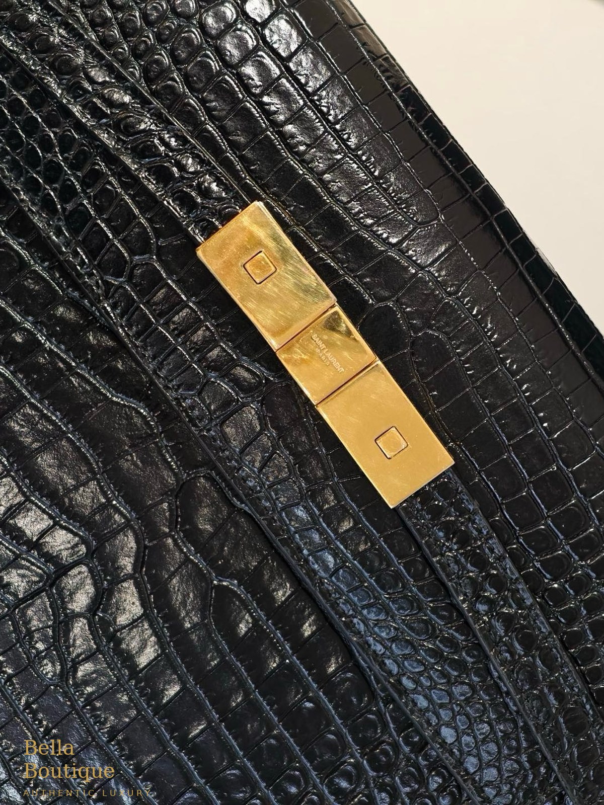 حقيبة Saint Laurent مانهاتن أصلية — القفل المنقوش SAINT LAURENT PARIS من قرب